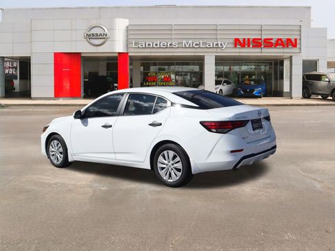 New 2025 Nissan Sentra S image 5