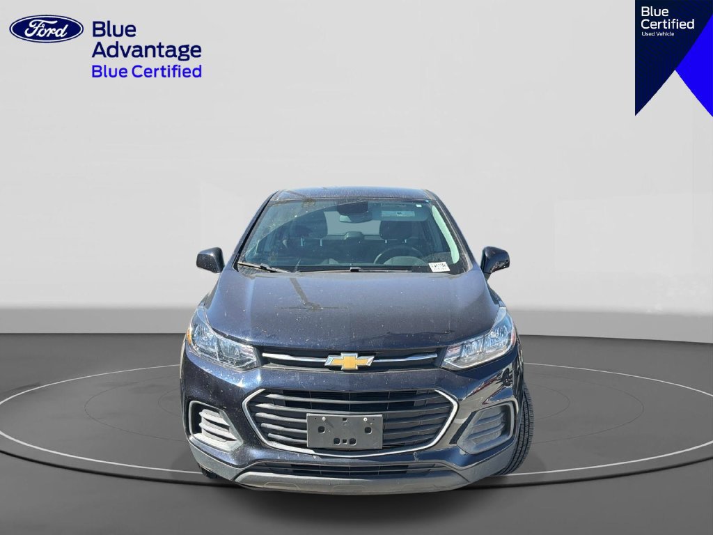 Used 2022 Chevrolet Trax LS AWD/4WD image 3