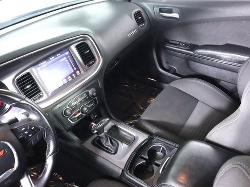 Used 2019 Dodge Charger R/T w/ Blacktop Package RWD image 26
