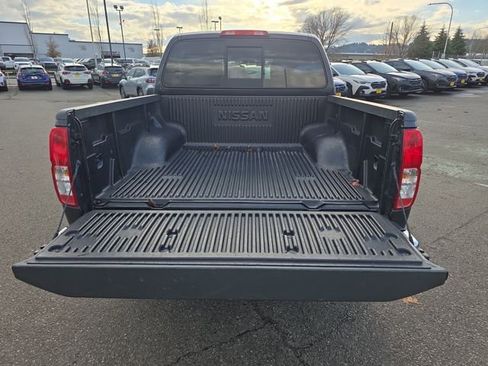 Used 2015 Nissan Frontier SV image 13