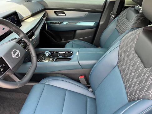 New 2026 Nissan Murano Platinum w/ Cargo Package AWD/4WD image 17
