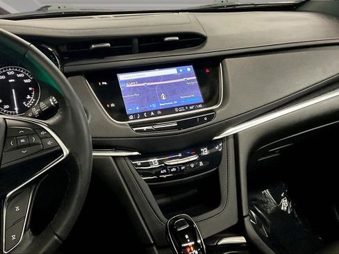 Certified 2024 Cadillac XT5 Premium Luxury image 9