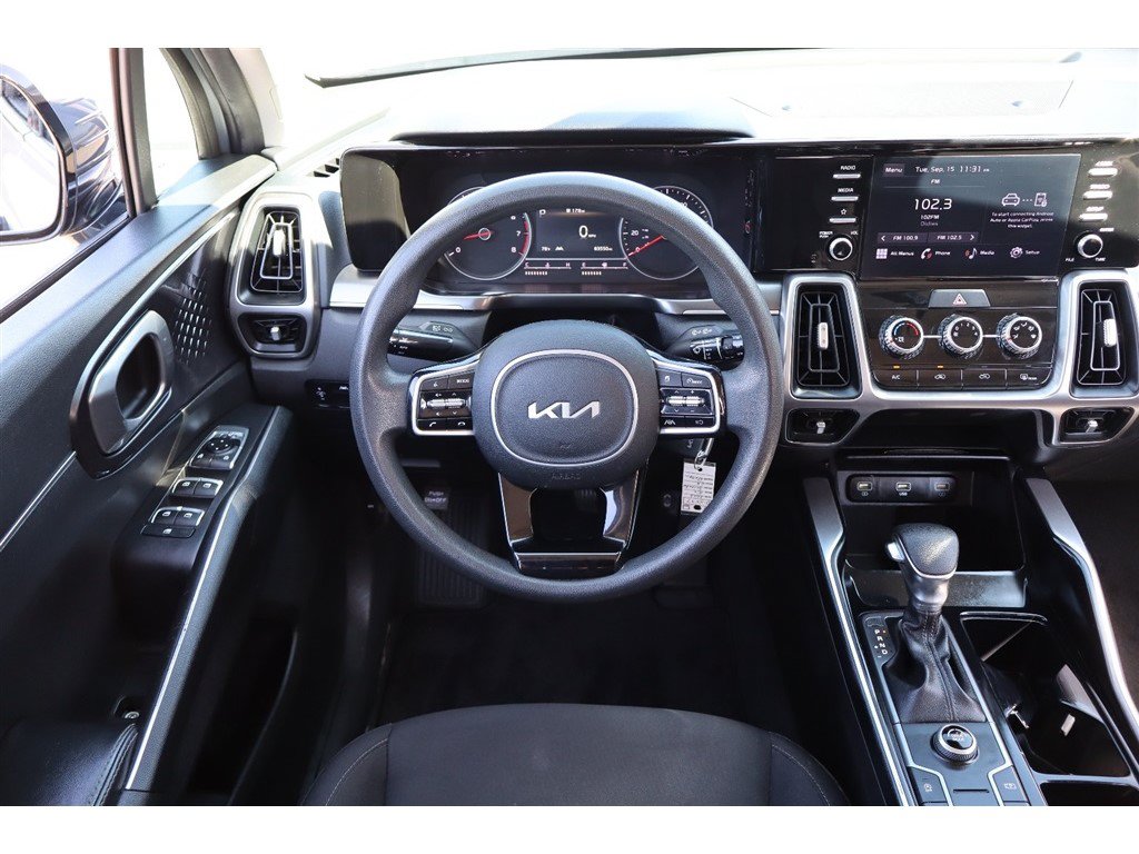 Used 2022 Kia Sorento LX FWD image 19