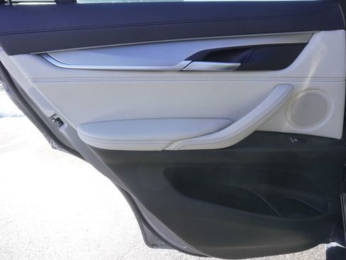 Used 2016 BMW X6 xDrive35i image 28