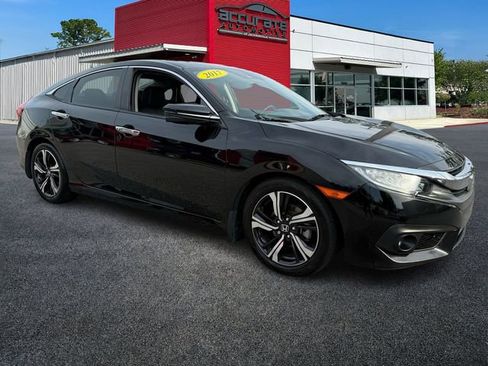 Used 2017 Honda Civic Touring image 7