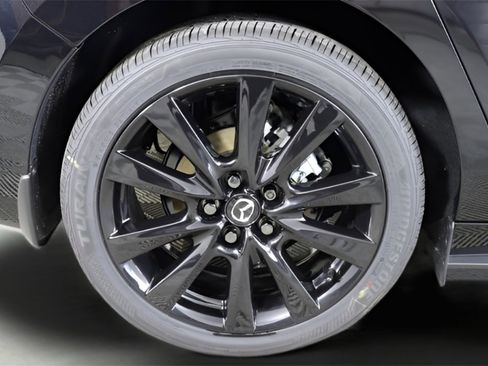 New 2025 MAZDA MAZDA3 2.5 Turbo Sedan w/Premium Plus image 9