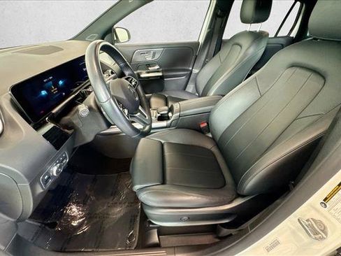Used 2022 Mercedes-Benz GLA 250 w/ Premium Package Lite image 19