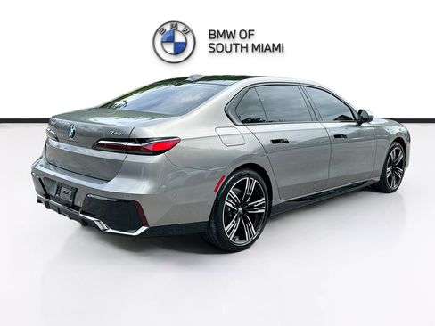 Certified 2024 BMW 740i w/ Executive Package image 7