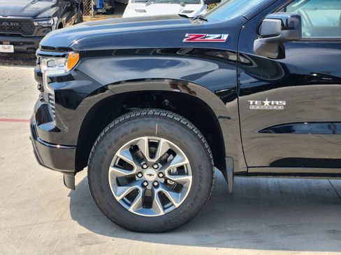 New 2026 Chevrolet Silverado 1500 RST w/ Texas Edition Plus image 9