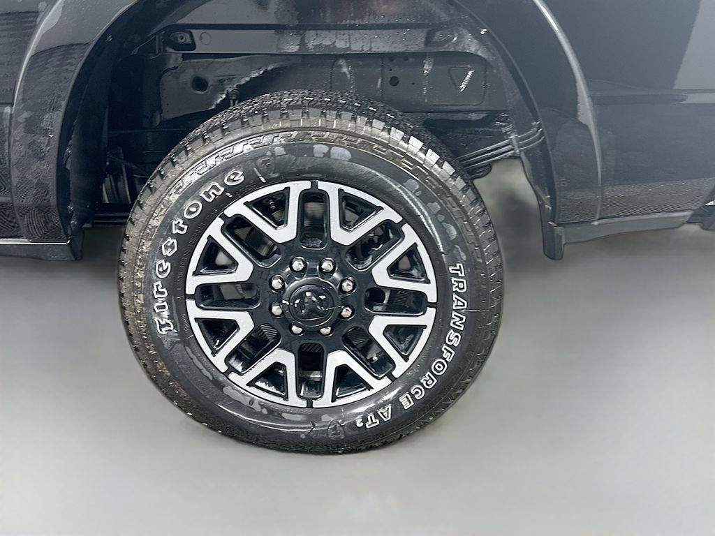 New 2026 RAM 3500 Longhorn AWD/4WD image 17