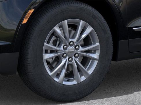 New 2026 Cadillac XT5 Luxury w/ LPO, Floor Liner Package image 9