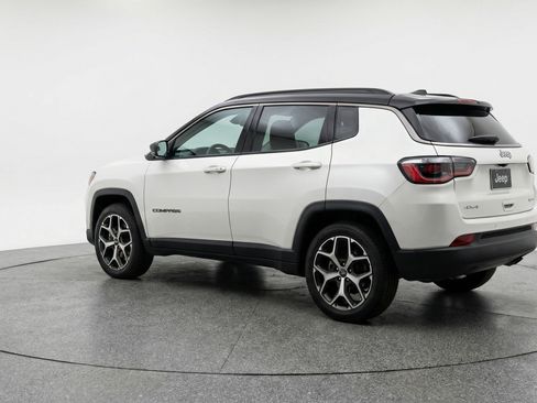 Used 2025 Jeep Compass Limited image 6