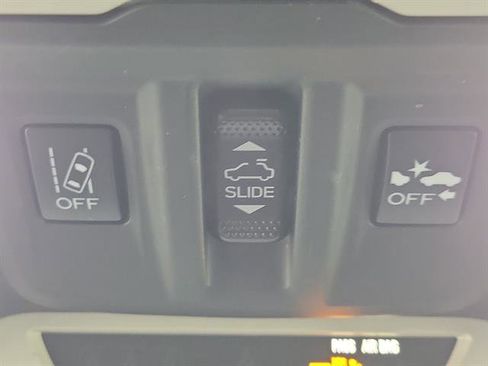 Used 2023 Subaru Forester Premium image 35