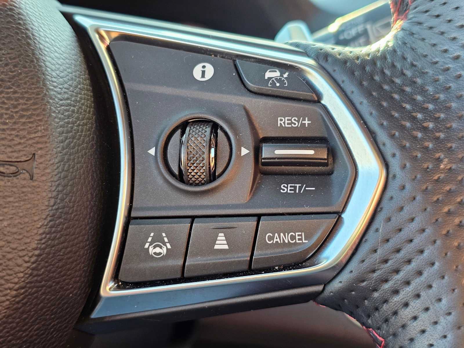 Used 2022 Acura RDX w/ Advance Package FWD image 29