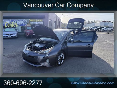 Used 2016 Toyota Prius Four Touring w/ Premium Convenience Package image 30