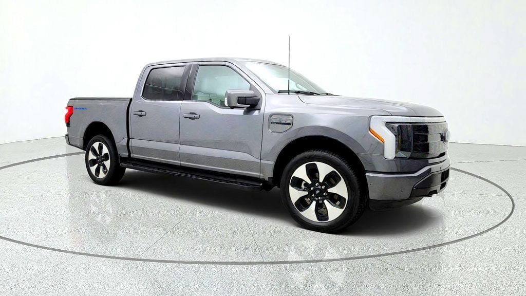 Used 2023 Ford F150 Lightning Platinum AWD/4WD image 3