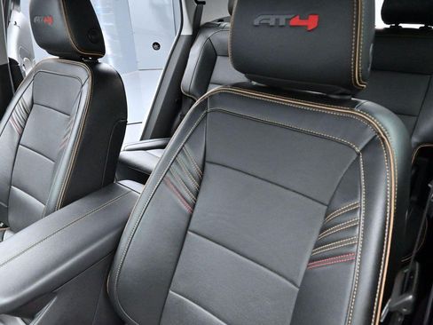 Used 2022 GMC Terrain AT4 AWD/4WD image 17