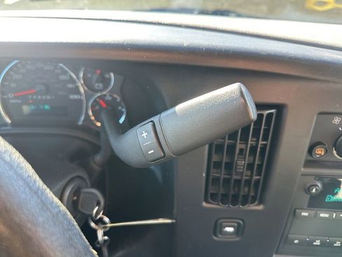 Used 2024 Chevrolet Express 2500 w/ Driver Convenience Package image 14