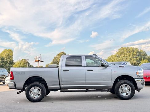 Used 2019 RAM 2500 Tradesman w/ Safety Group AWD/4WD image 11