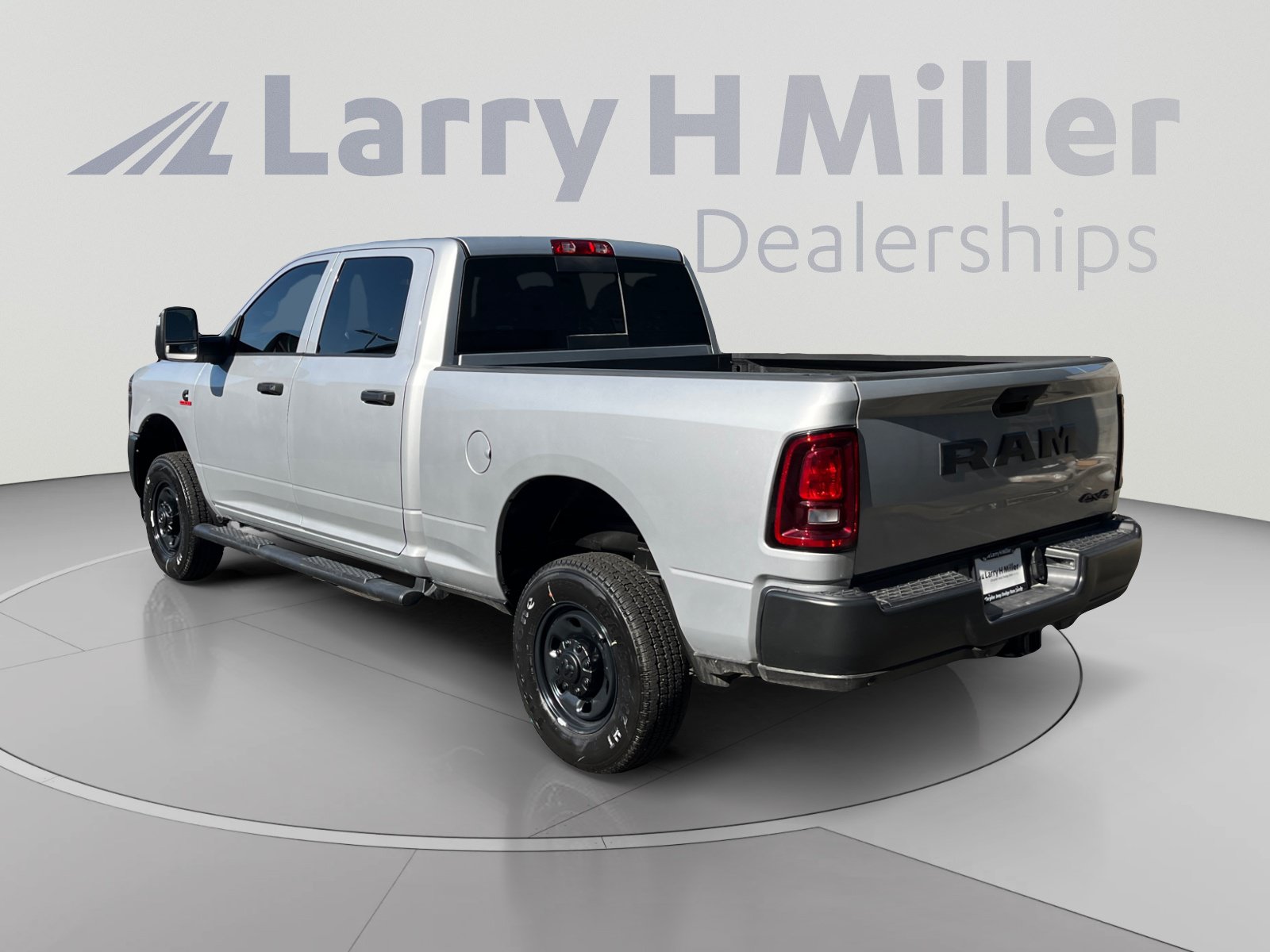 New 2026 RAM 2500 Tradesman AWD/4WD image 3