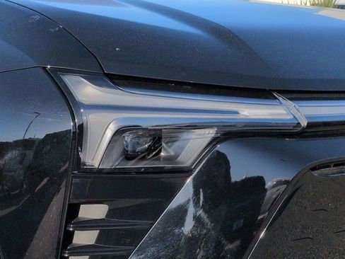 Used 2024 Chevrolet Blazer EV RS image 9