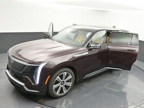 New 2025 Cadillac Escalade IQ Luxury 2 image 62