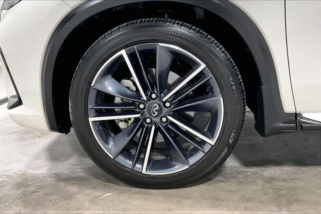 Used 2023 INFINITI QX55 Essential AWD/4WD image 10