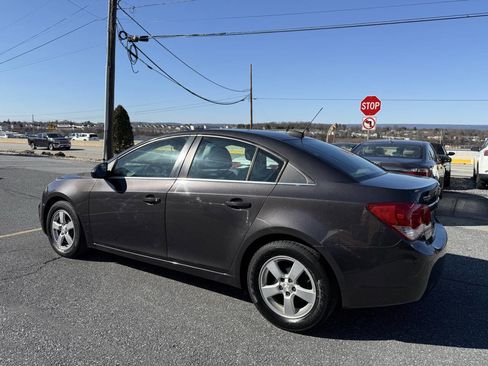 Used 2015 Chevrolet Cruze LT image 6