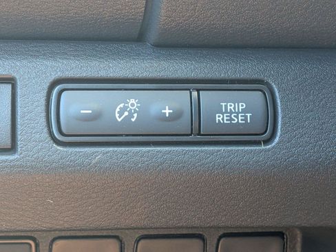 New 2026 Nissan Frontier SV w/ All-Weather Content Package AWD/4WD image 22