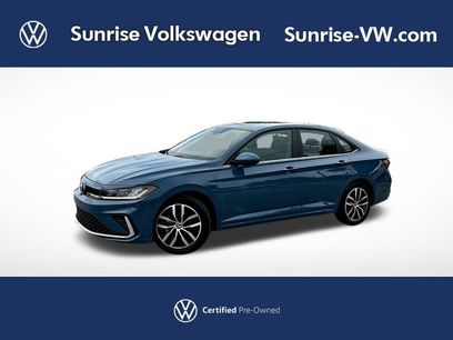 Certified 2025 Volkswagen Jetta SE