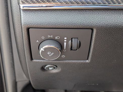 Used 2016 Jeep Grand Cherokee SRT AWD/4WD image 24