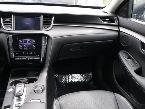 Used 2023 INFINITI QX50 Luxe image 40