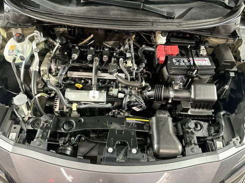 Used 2025 Nissan Versa SV FWD image 30