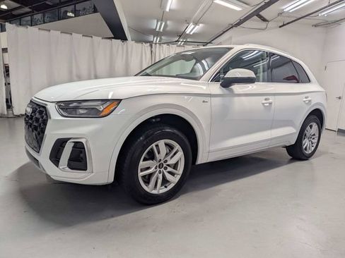 Used 2023 Audi Q5 2.0T Premium w/ Convenience Package AWD/4WD image 5