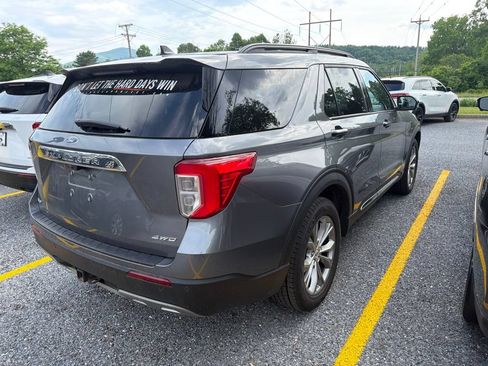 Used 2023 Ford Explorer XLT w/ Equipment Group 202A AWD/4WD image 6