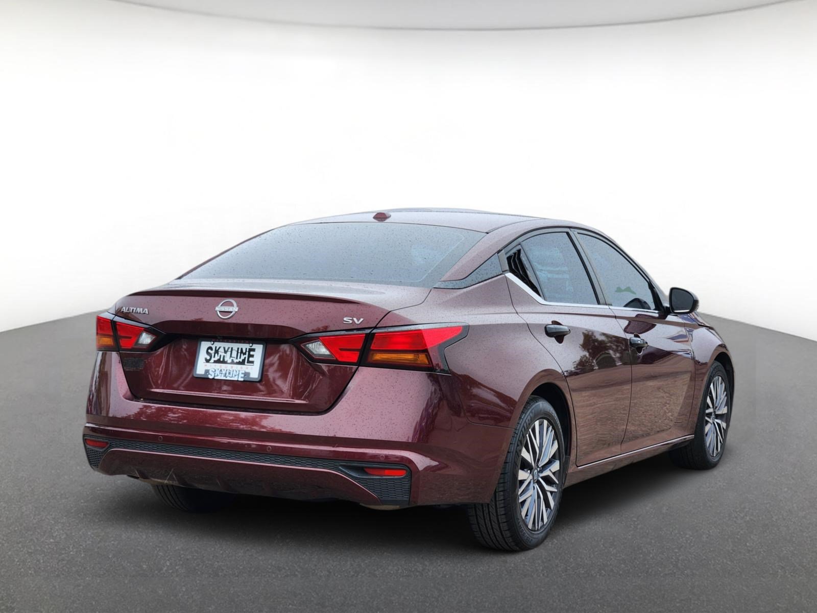 Used 2023 Nissan Altima 2.5 SV FWD image 3