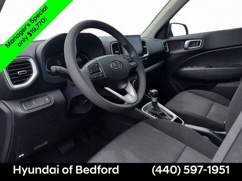 Certified 2026 Hyundai Venue SE FWD image 15