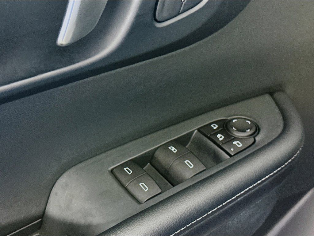 Used 2025 Buick Enclave Preferred FWD image 23