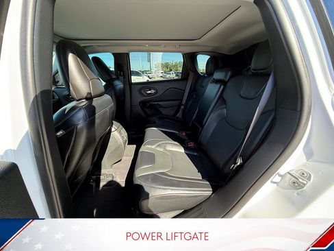 Used 2023 Jeep Cherokee Altitude Lux w/ Lux Elite Package AWD/4WD image 9