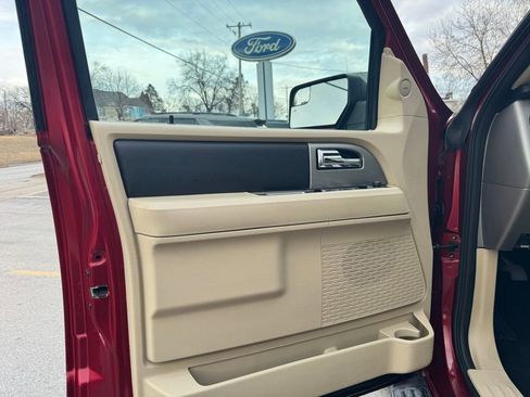 Used 2016 Ford Expedition EL XLT w/ Equipment Group 202A image 18