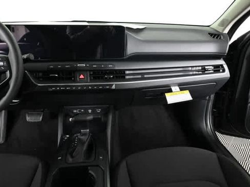 New 2026 Kia K4 LXS FWD image 14