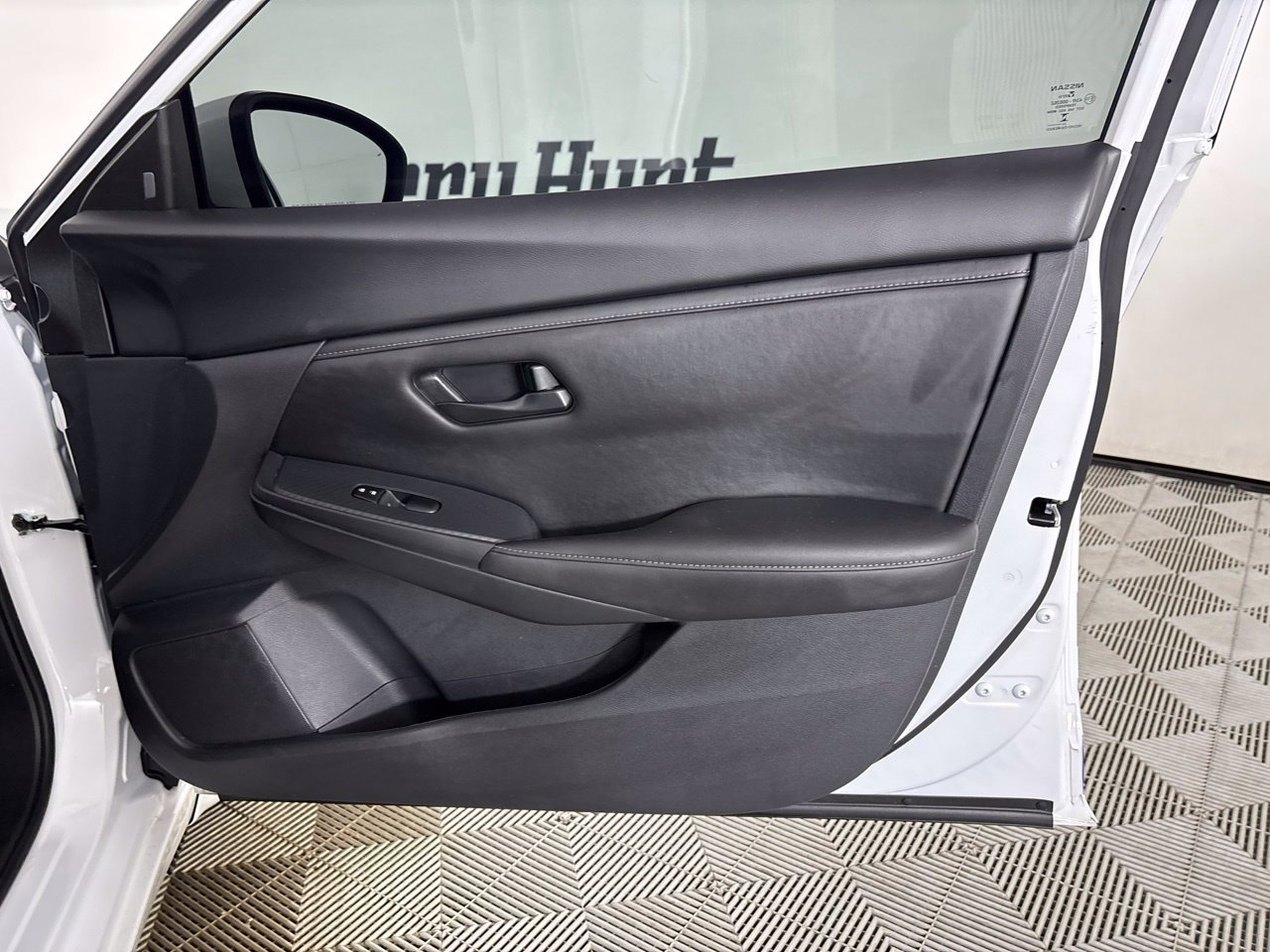 Used 2025 Nissan Sentra S FWD image 27