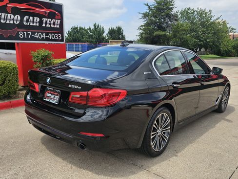 Used 2018 BMW 530e w/ Premium Package 2 image 8