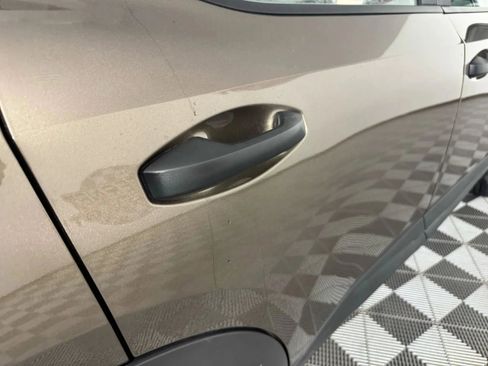 Used 2025 Nissan Kicks S image 26