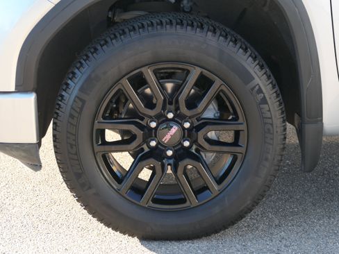 Used 2020 GMC Sierra 1500 Elevation image 10