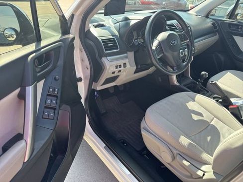 Used 2016 Subaru Forester 2.5i image 7