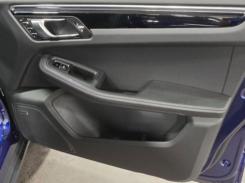 New 2026 Porsche Macan Turbo image 28