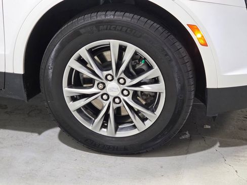 Used 2022 Cadillac XT5 Premium Luxury image 14