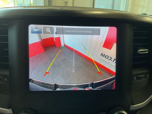 Used 2022 RAM 1500 Big Horn AWD/4WD image 25