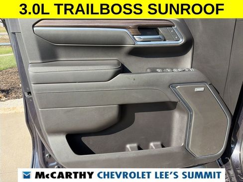 Used 2022 Chevrolet Silverado 1500 LT Trail Boss w/ LT Trail Boss Premium Package image 56